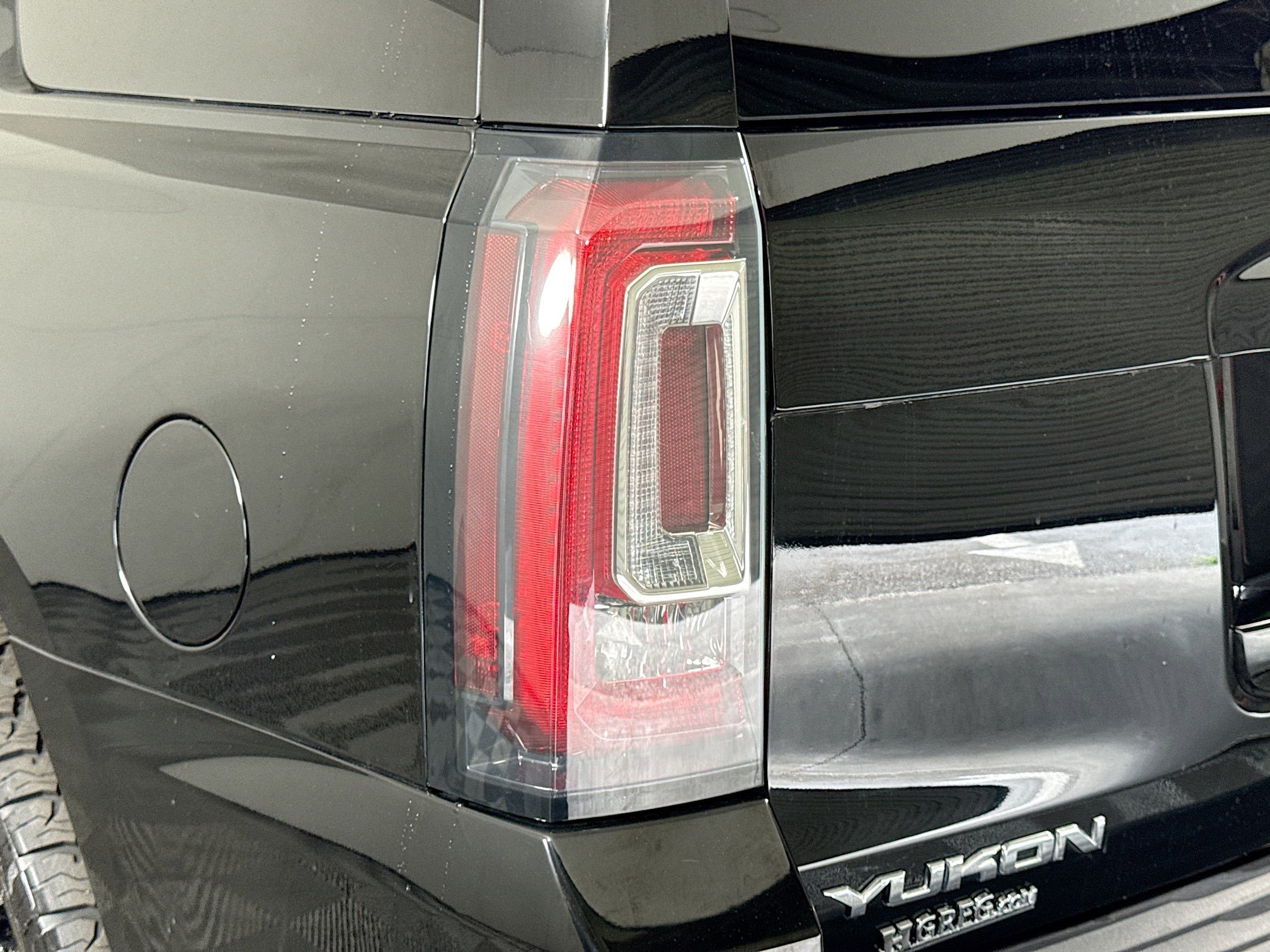 Used 2020 GMC Yukon SLT AWD/4WD image 36