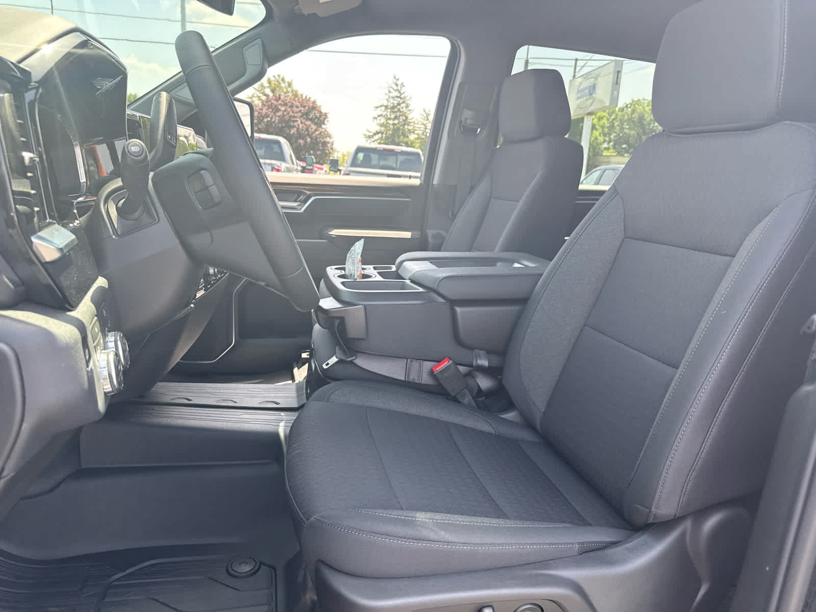 New 2026 GMC Sierra 3500 SLE w/ SLE Value Package AWD/4WD image 11