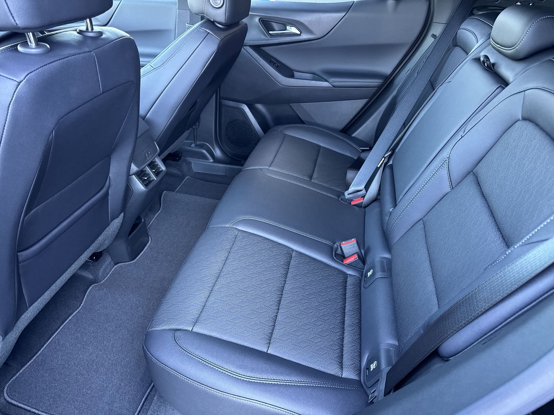 New 2026 Chevrolet Equinox LT FWD image 79