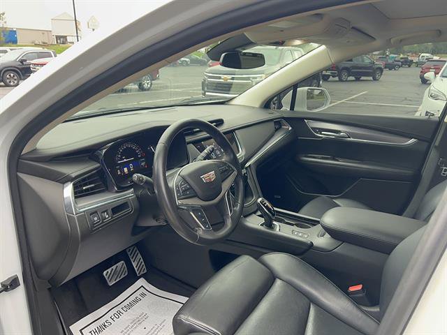 Used 2017 Cadillac XT5 Premium Luxury w/ LPO, Wheel Lock Package AWD/4WD image 12