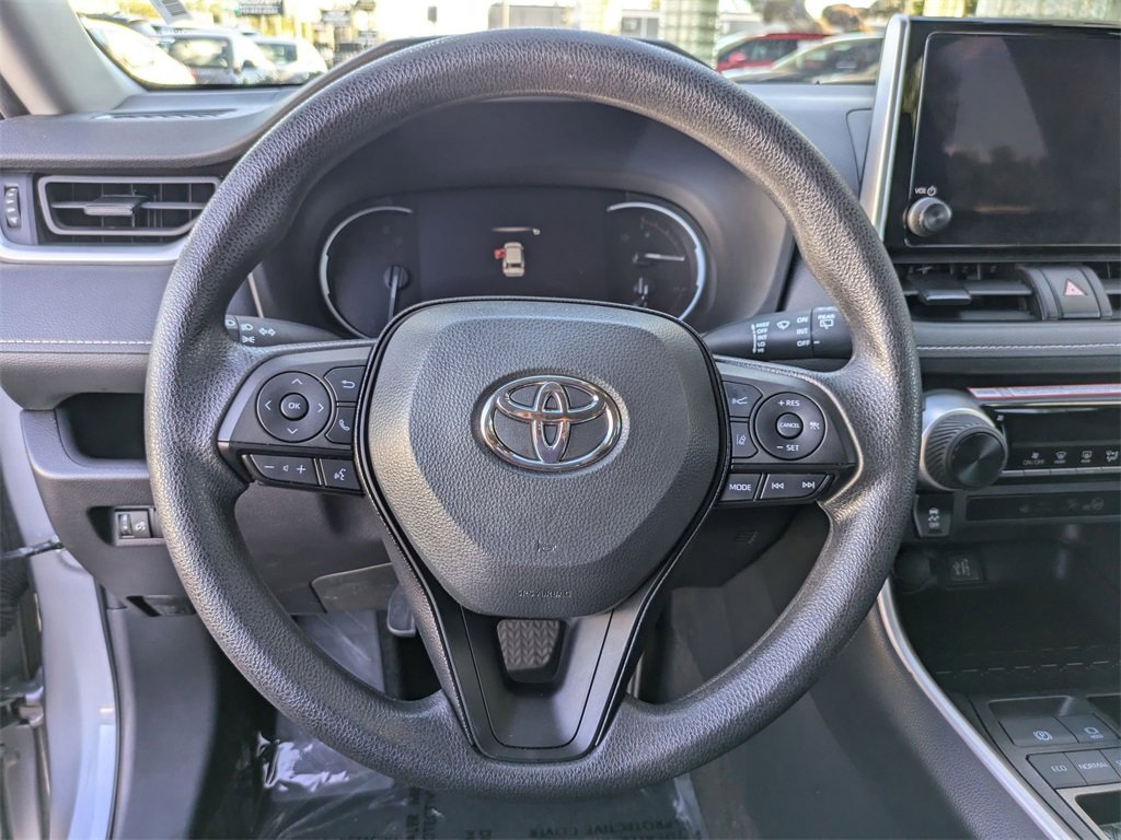 Used 2025 Toyota RAV4 LE image 22