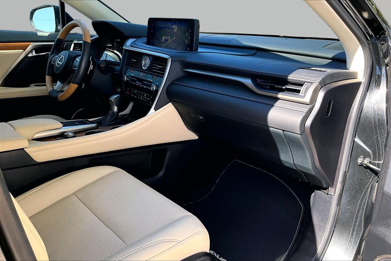 Used 2022 Lexus RX 350 FWD w/ Premium Package image 19