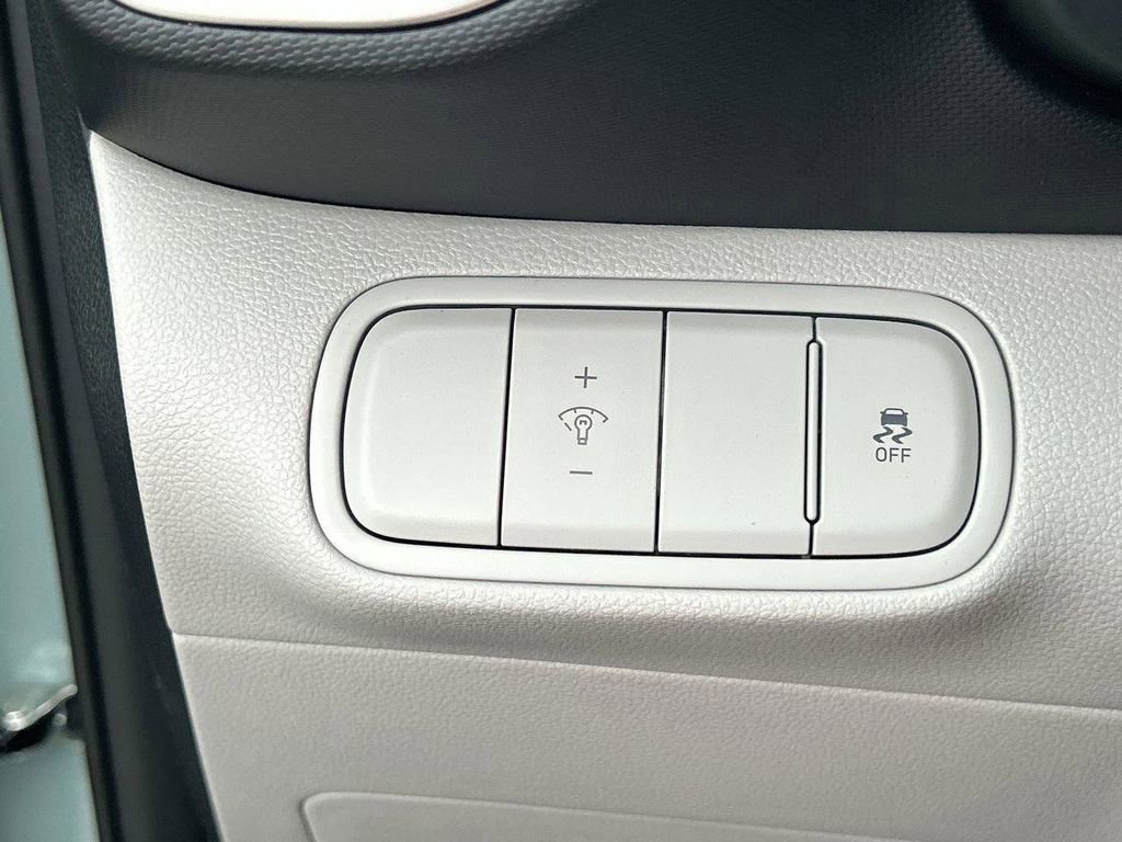 New 2026 Hyundai Venue SEL image 30