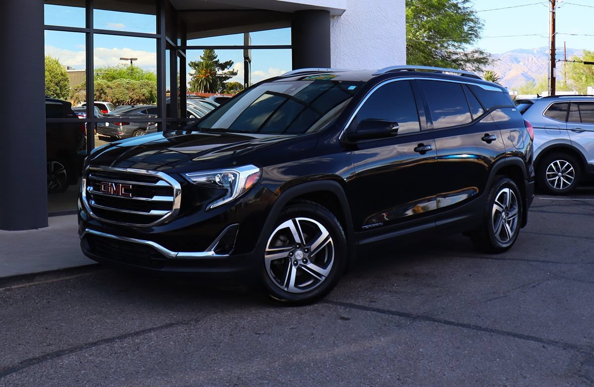 Used 2020 GMC Terrain SLT w/ Preferred Package FWD image 2