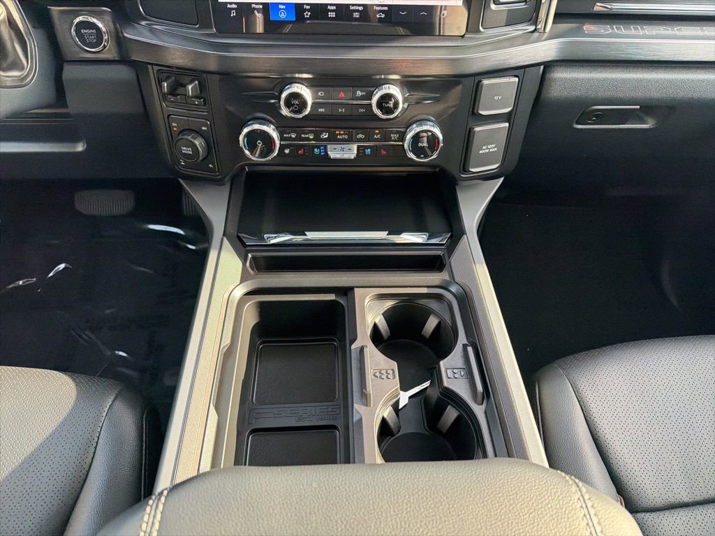 New 2026 Ford F250 Lariat w/ Black Appearance Package image 29