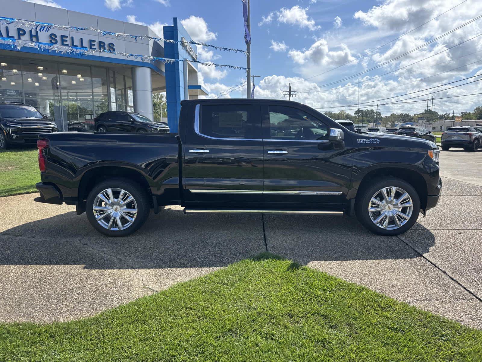 New 2026 Chevrolet Silverado 1500 High Country AWD/4WD image 6