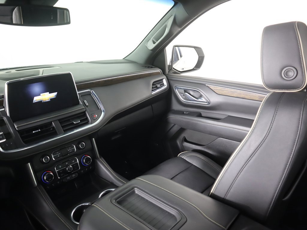 Used 2023 Chevrolet Suburban Premier image 38