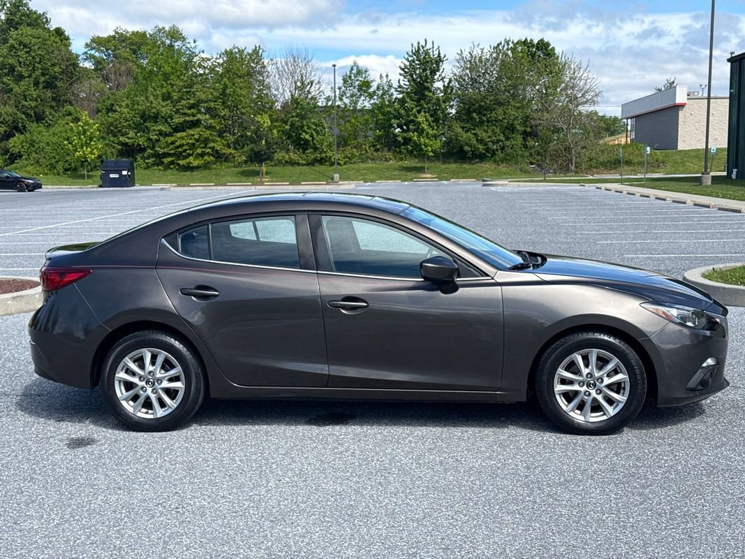 Used 2016 MAZDA MAZDA3 i Touring FWD image 9
