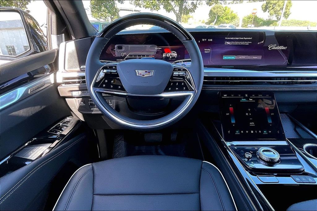 New 2026 Cadillac Escalade ESV Luxury image 21