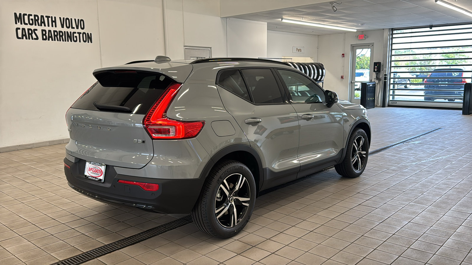 New 2026 Volvo XC40 B5 Core w/ Protection Package Premier AWD/4WD image 5