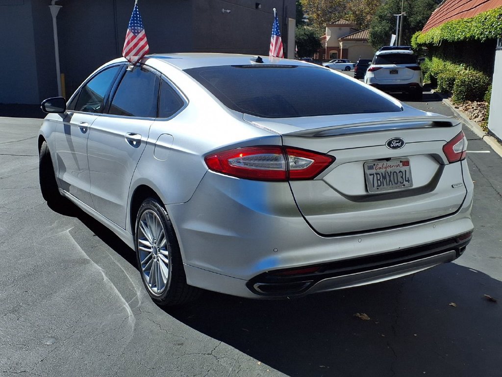 Used 2013 Ford Fusion SE FWD image 6