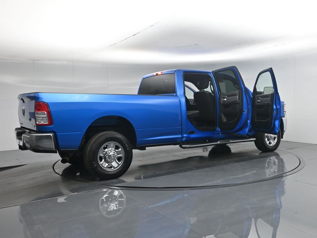 Used 2022 RAM 2500 Big Horn AWD/4WD image 6