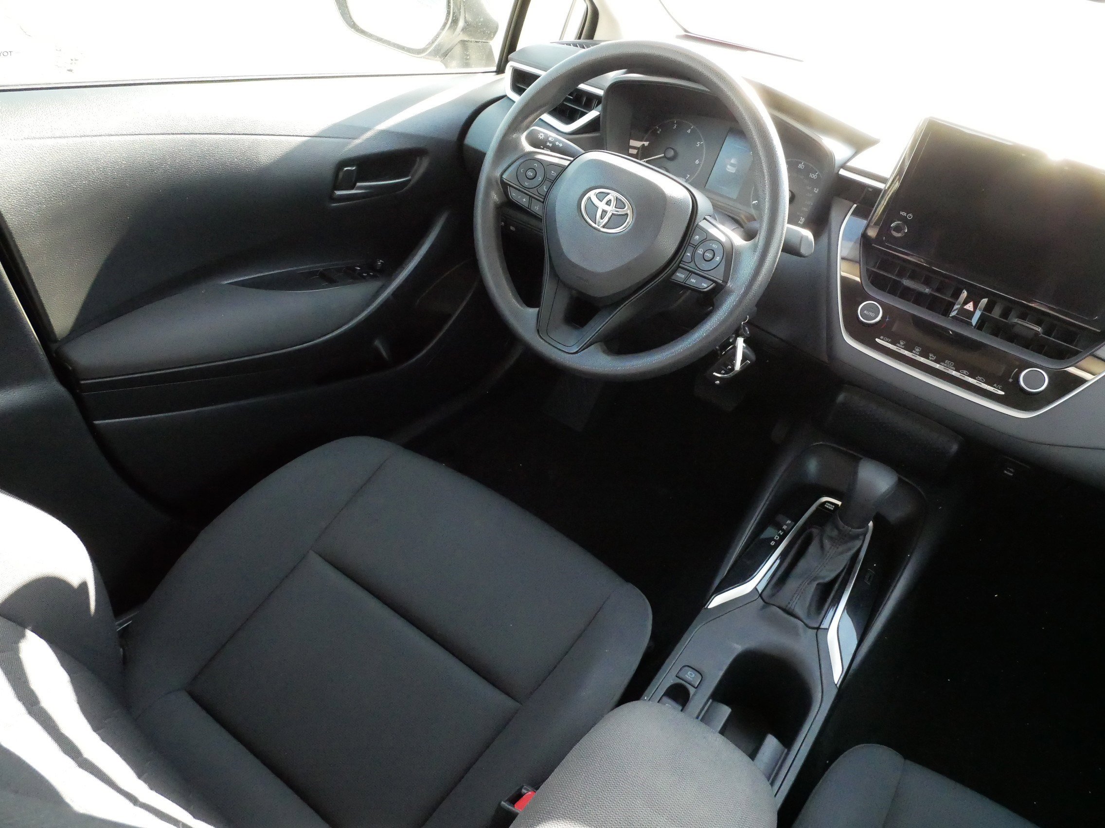 Certified 2024 Toyota Corolla LE image 9