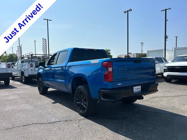 Used 2023 Chevrolet Silverado 1500 LT Trail Boss w/ LPO, Dark Essentials Package AWD/4WD image 5