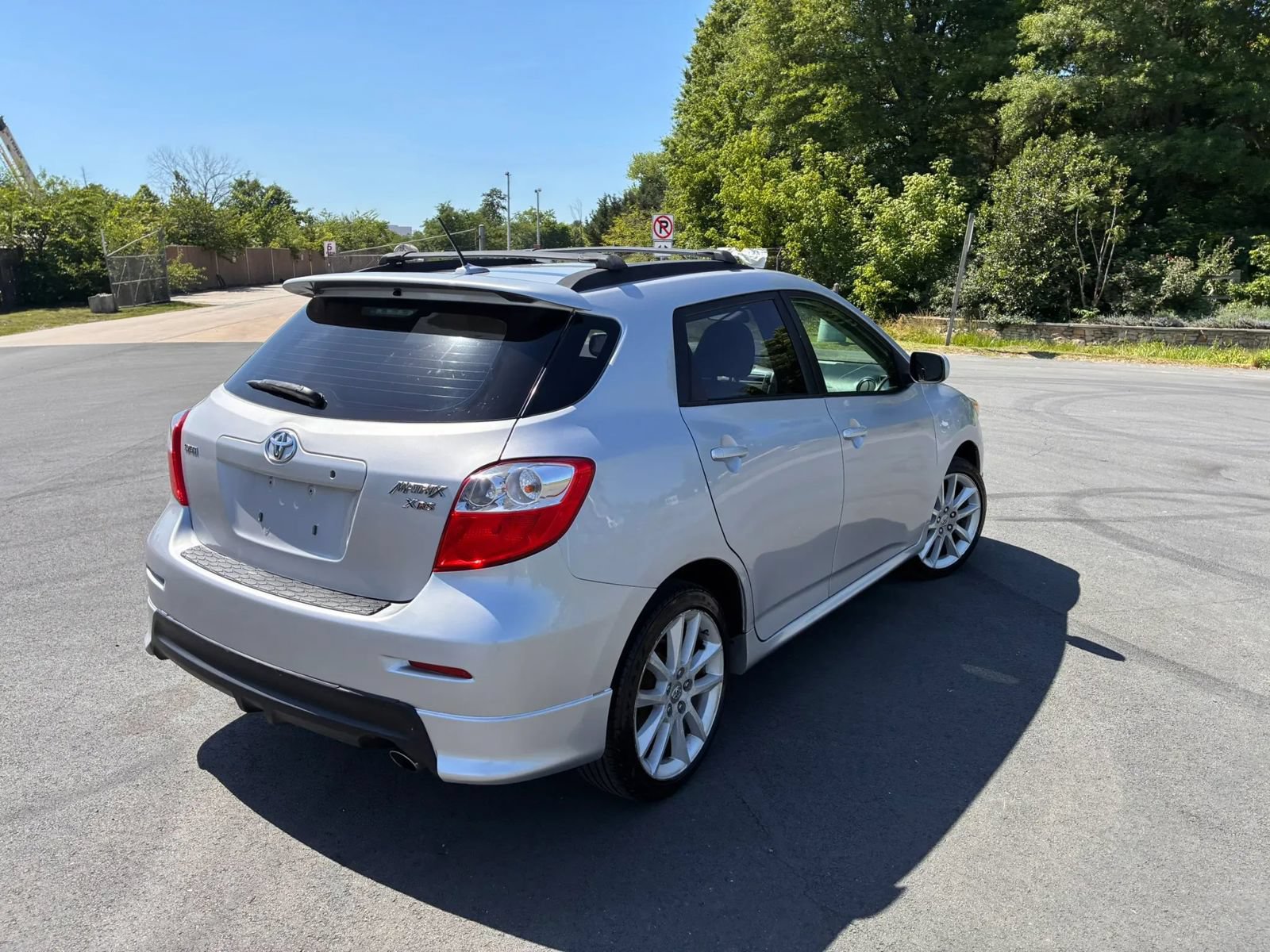 Used 2009 Toyota Matrix XRS w/ All Weather Guard Pkg FWD image 14