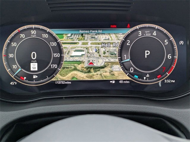 Certified 2024 Jaguar E-PACE R-Dynamic SE image 8