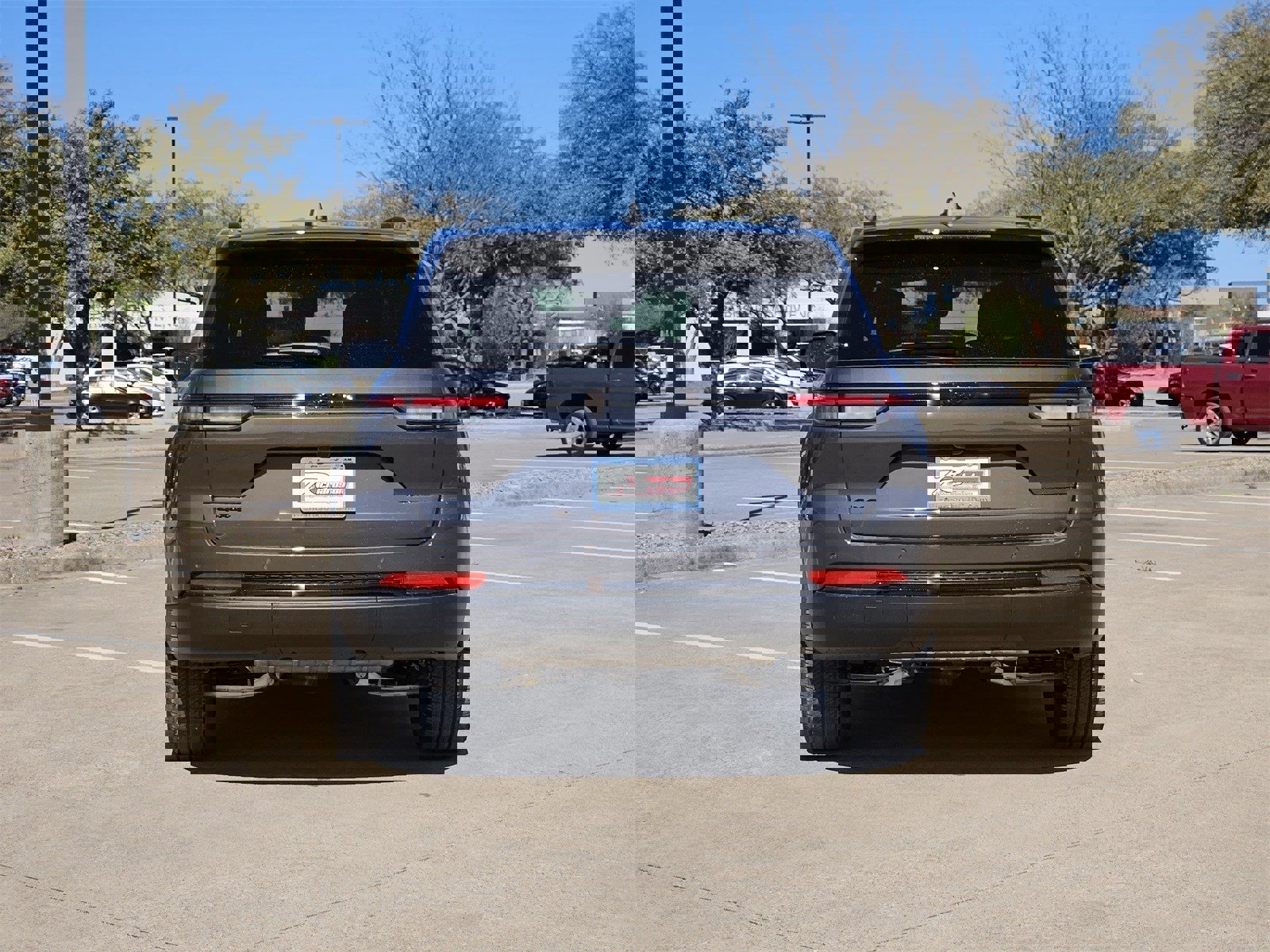 New 2025 Jeep Grand Cherokee Altitude image 5