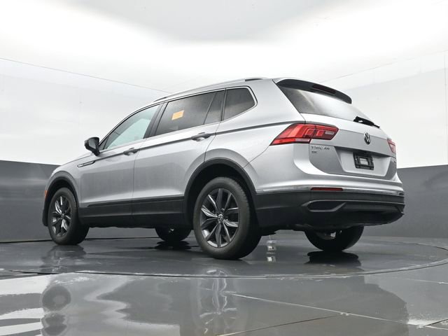 Used 2022 Volkswagen Tiguan SE image 24