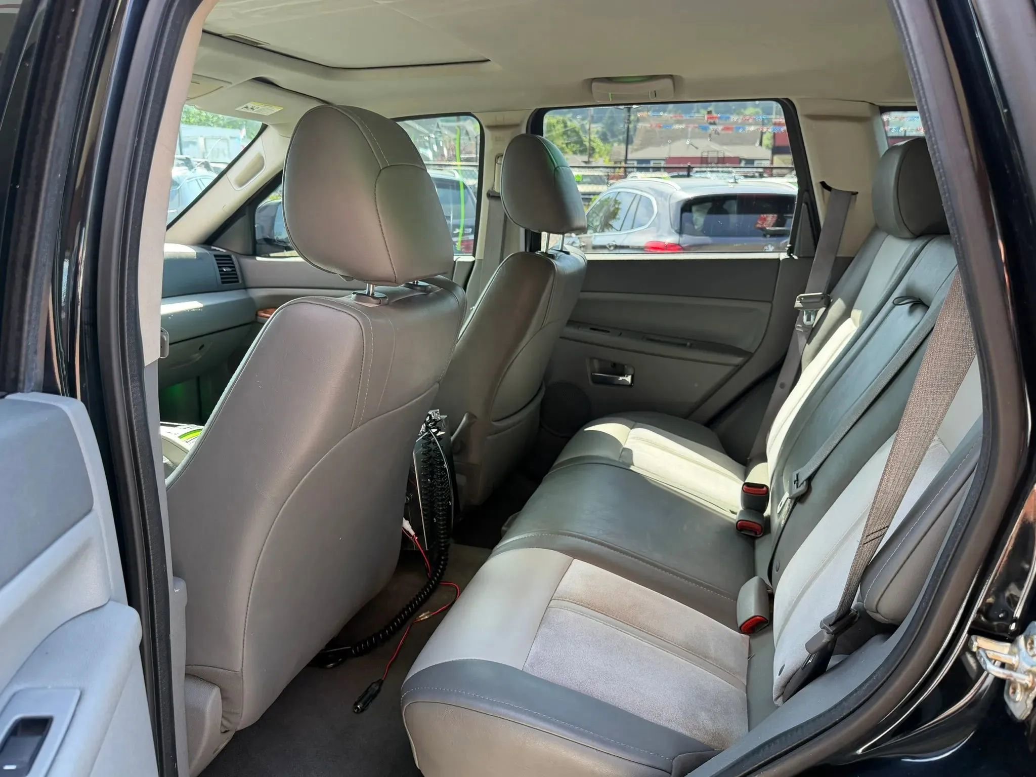 Used 2007 Jeep Grand Cherokee Overland AWD/4WD image 12