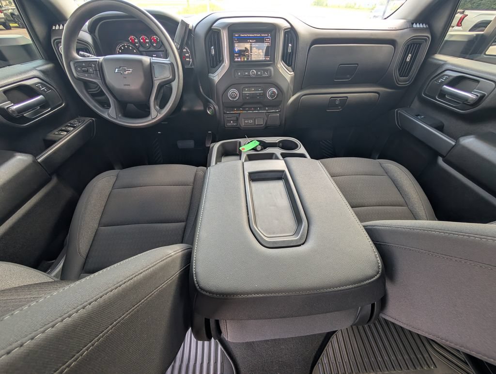 Used 2026 Chevrolet Silverado 2500 Custom w/ Custom Value Package AWD/4WD image 26
