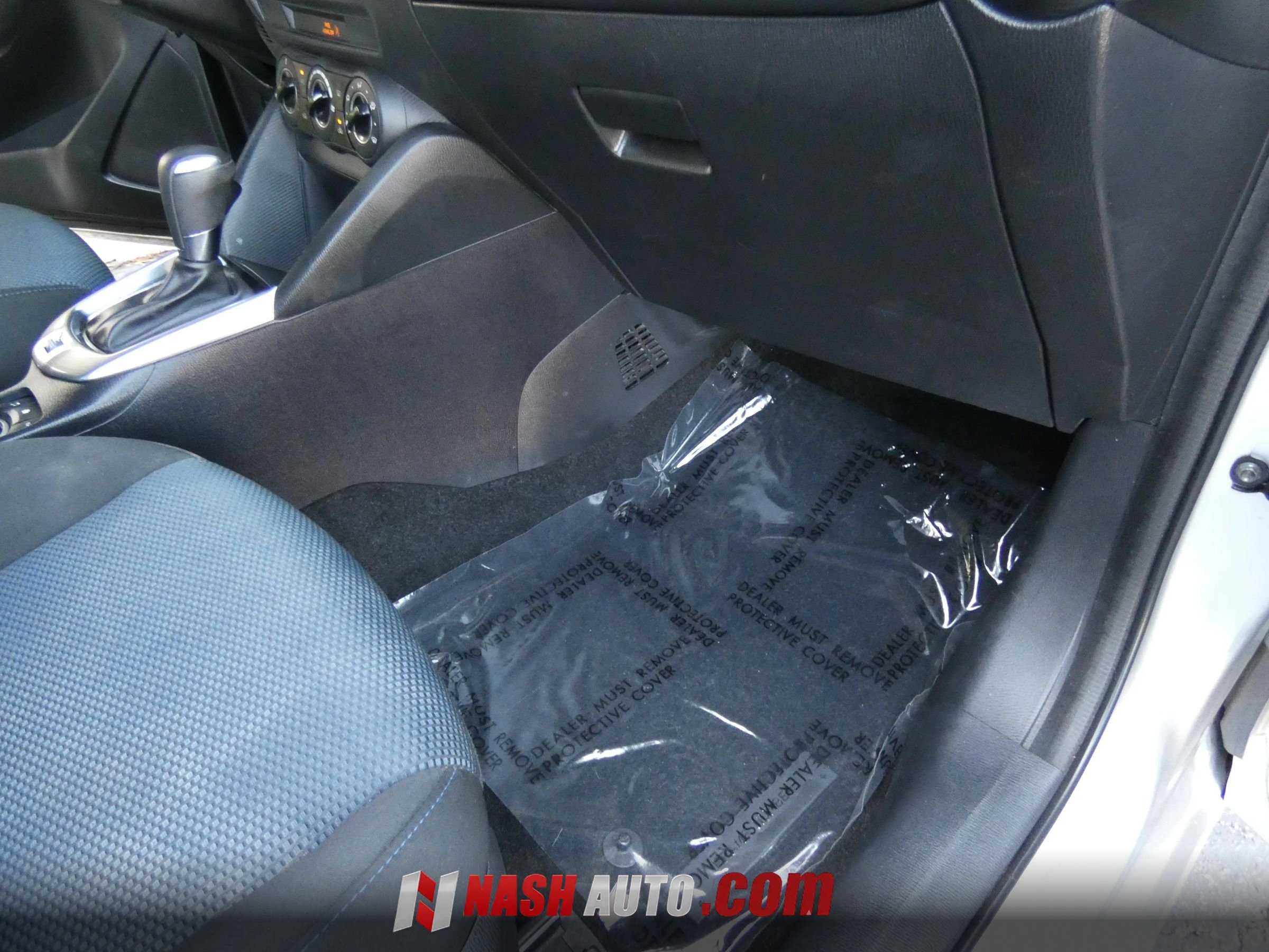 Used 2019 Toyota Yaris LE FWD image 26