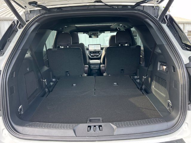 New 2026 Ford Explorer Platinum RWD image 23