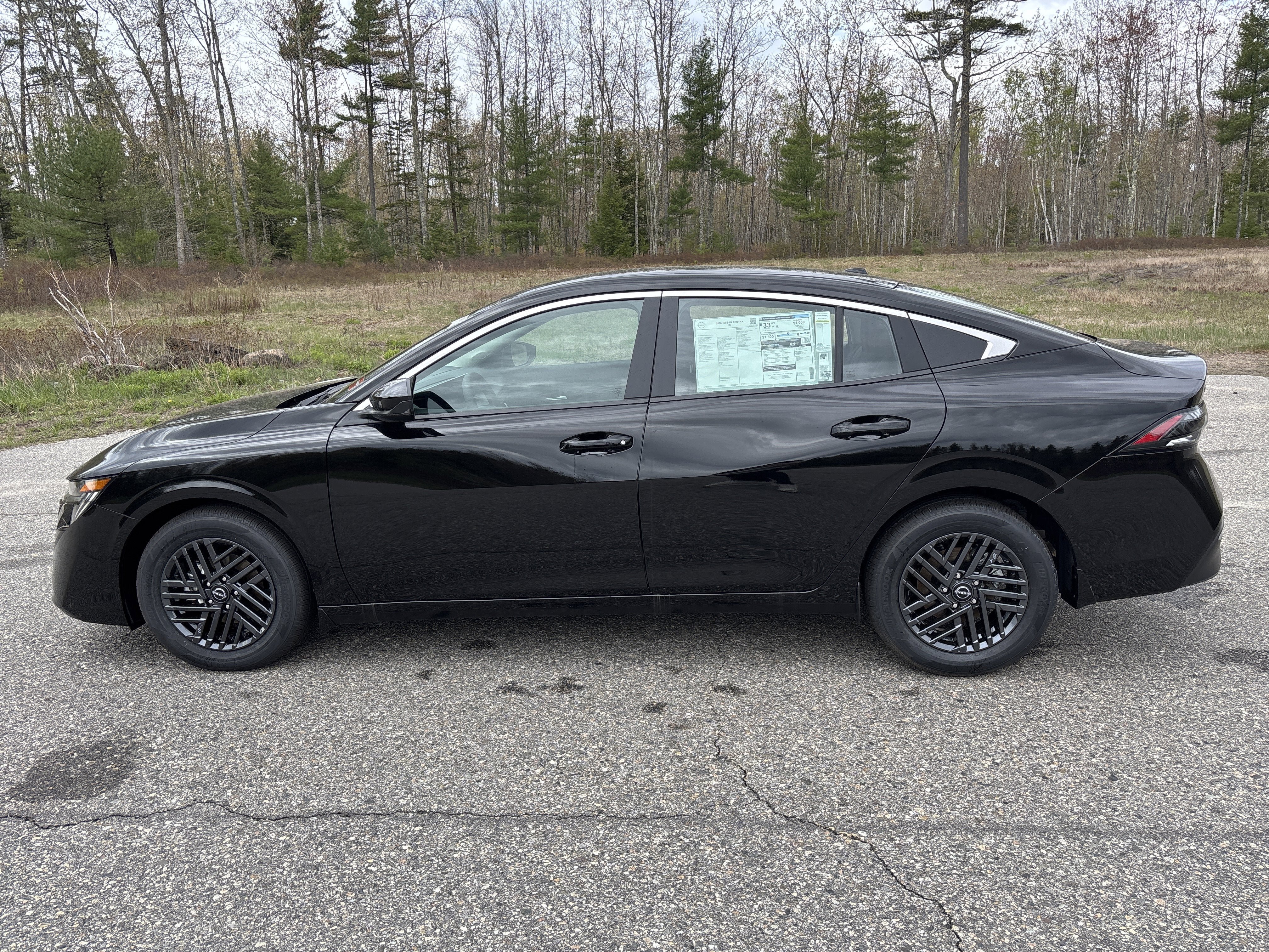 New 2026 Nissan Sentra SV w/ SV Convenience Package FWD image 2