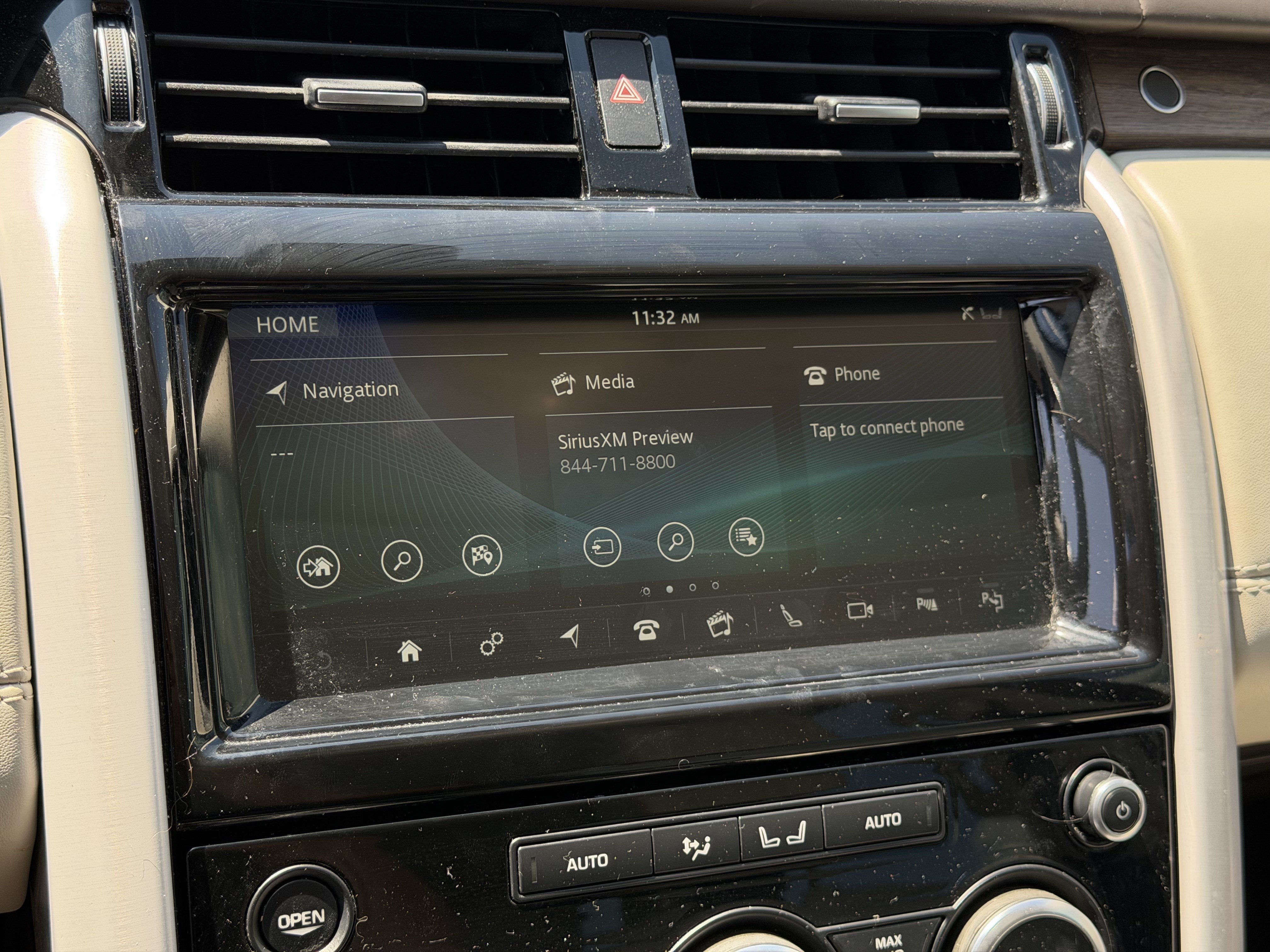 Used 2020 Land Rover Discovery HSE Luxury AWD/4WD image 15