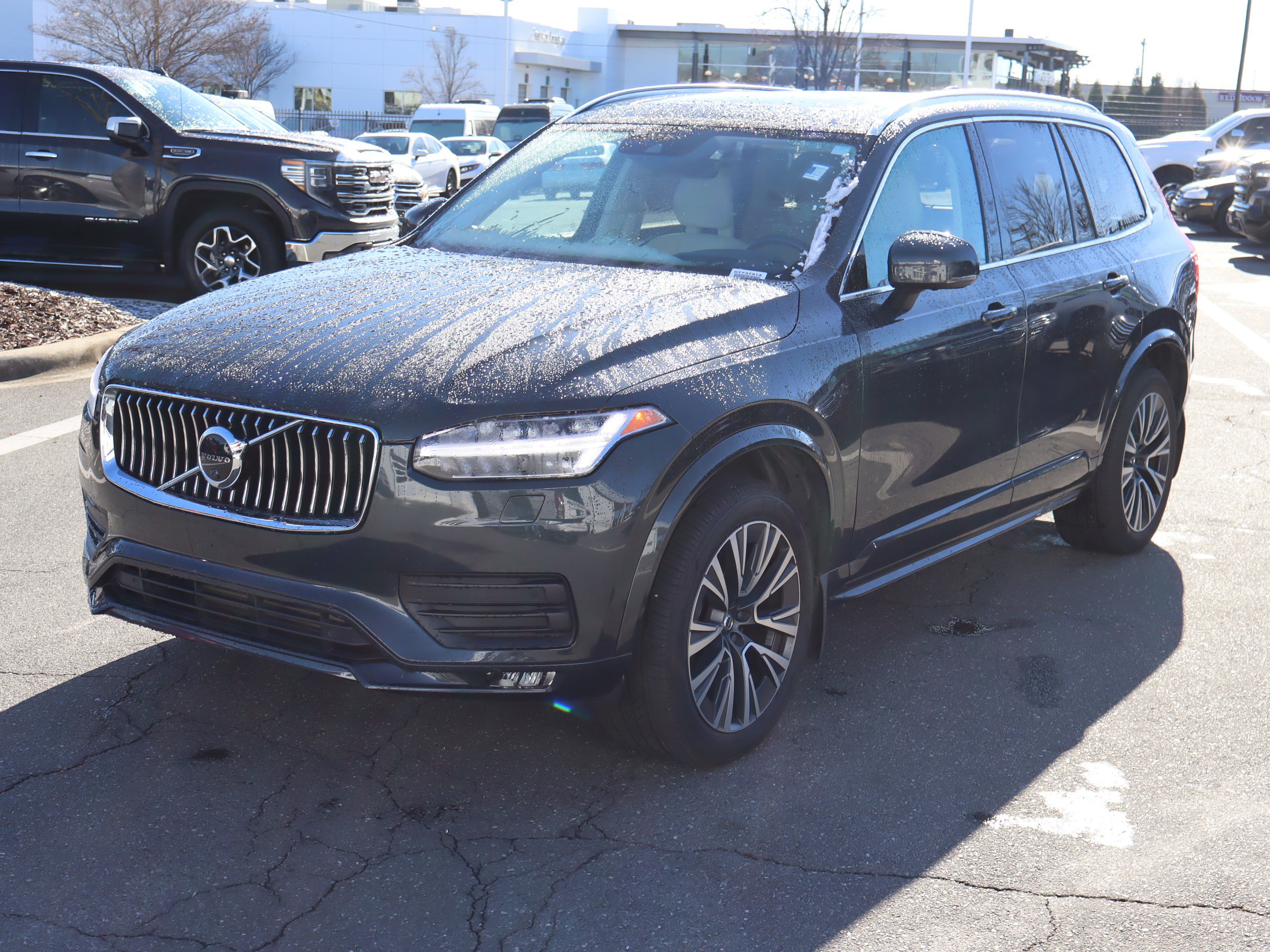 Used 2021 Volvo XC90 T5 Momentum w/ Advanced Package image 16