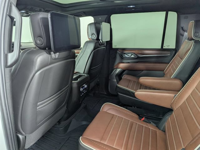 Used 2023 GMC Yukon XL Denali Ultimate AWD/4WD image 23