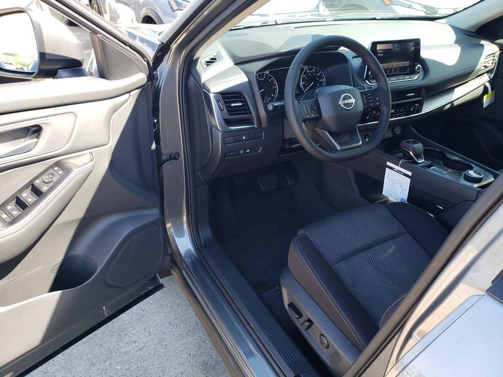 New 2026 Nissan Rogue SV image 7