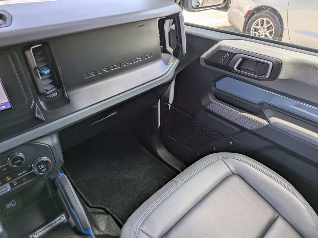 Used 2023 Ford Bronco Black Diamond AWD/4WD image 18