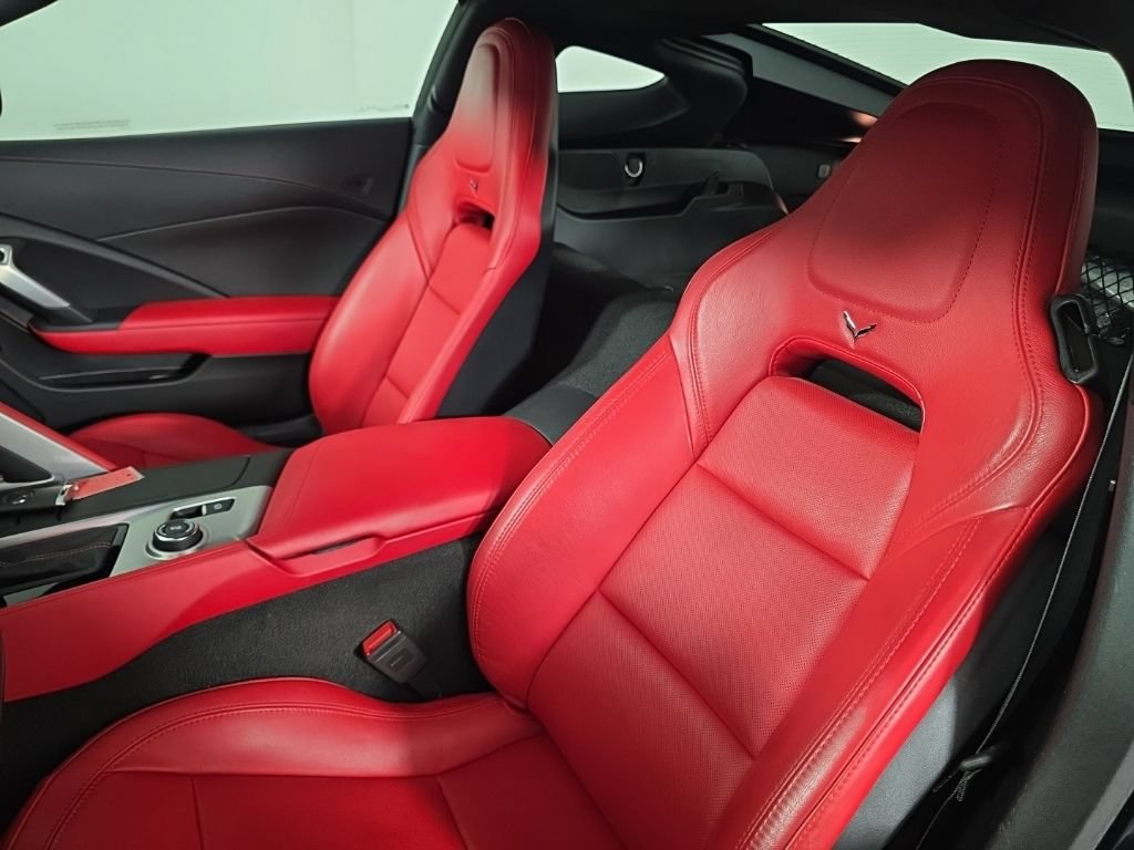 Used 2019 Chevrolet Corvette Stingray Coupe w/ 2LT Preferred Equipment Group RWD image 27
