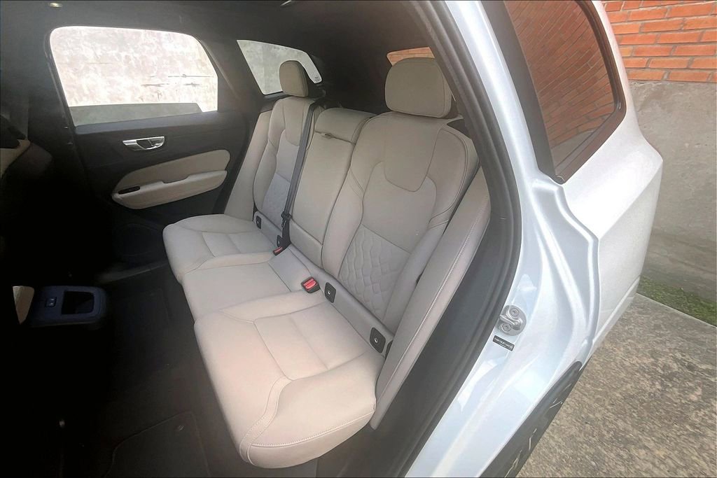New 2026 Volvo XC60 B5 Plus w/ Protection Package Premier AWD/4WD image 29