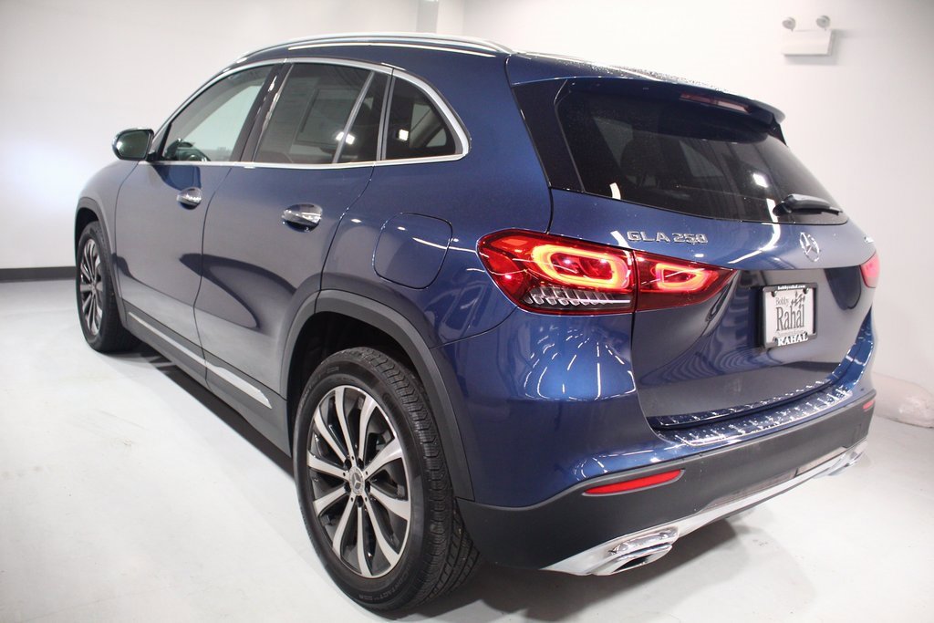 Used 2022 Mercedes-Benz GLA 250 4MATIC image 13