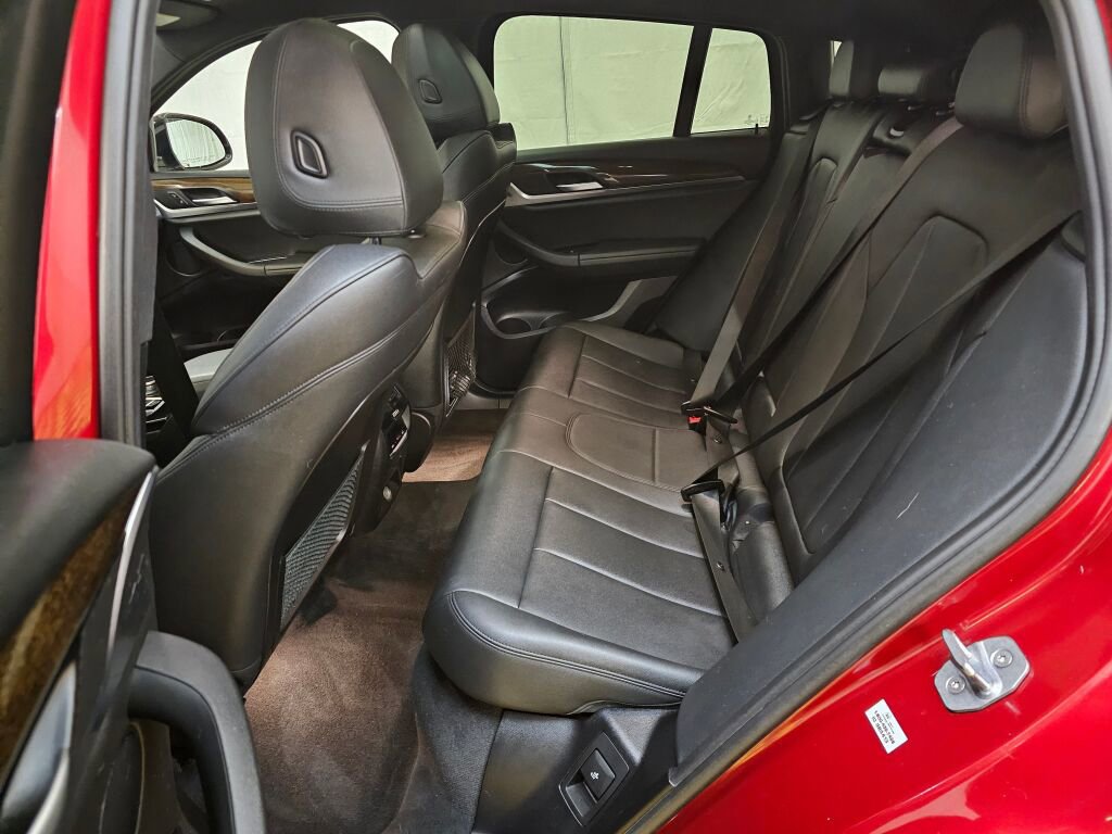 Used 2019 BMW X4 xDrive30i w/ Premium Package image 16