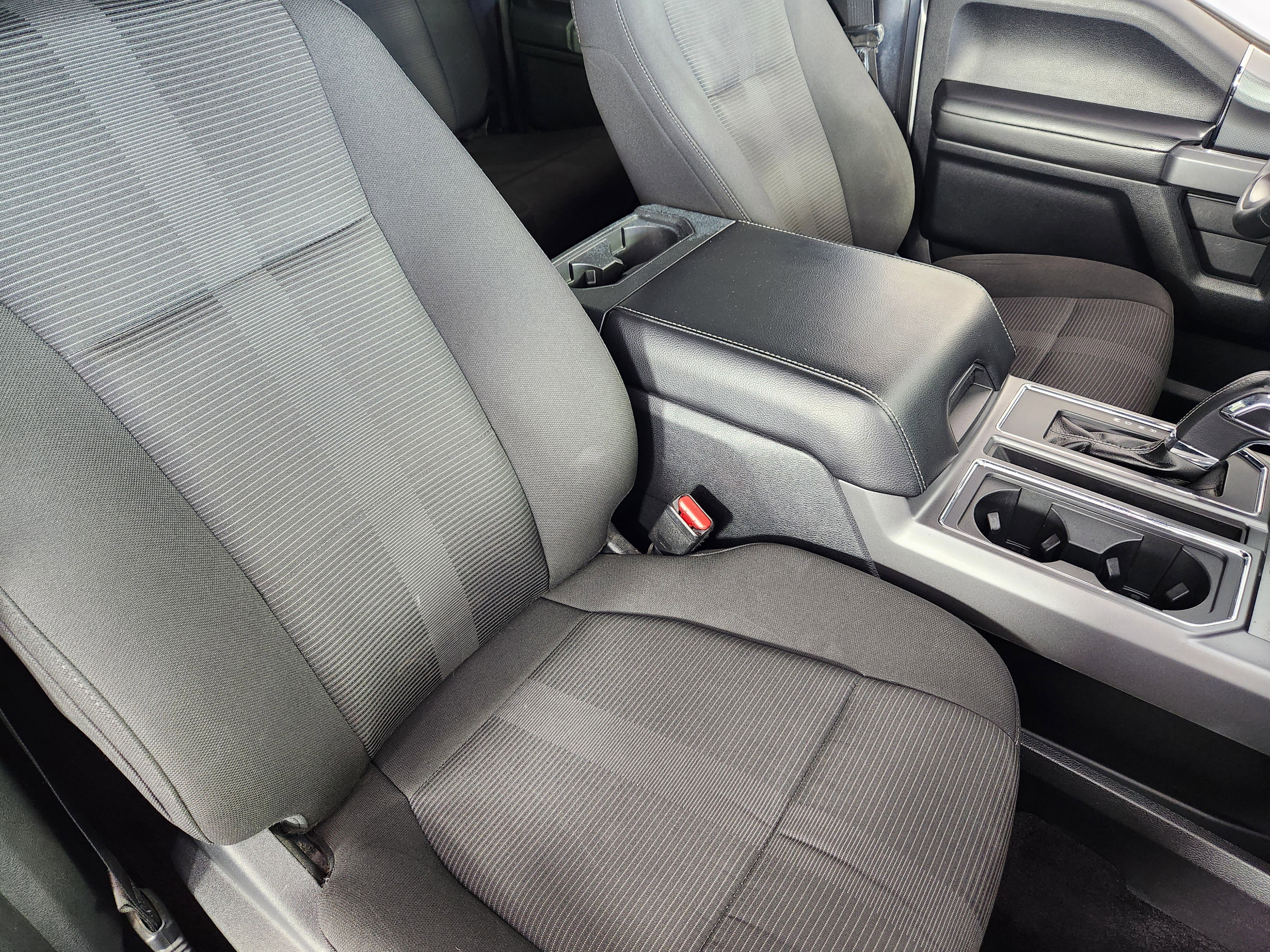 Used 2017 Ford F150 XLT w/ Equipment Group 302A Luxury image 10