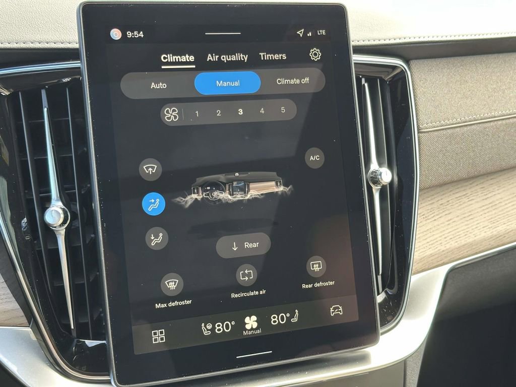 New 2026 Volvo XC90 T8 Plus w/ Protection Package Premier image 5