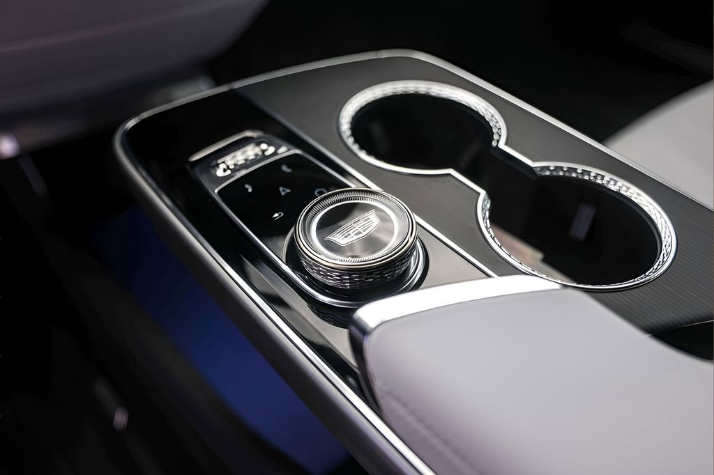 Certified 2025 Cadillac Lyriq Sport AWD/4WD image 19