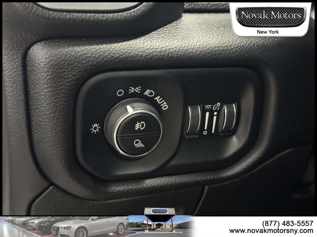 Used 2023 RAM 1500 Laramie AWD/4WD image 15
