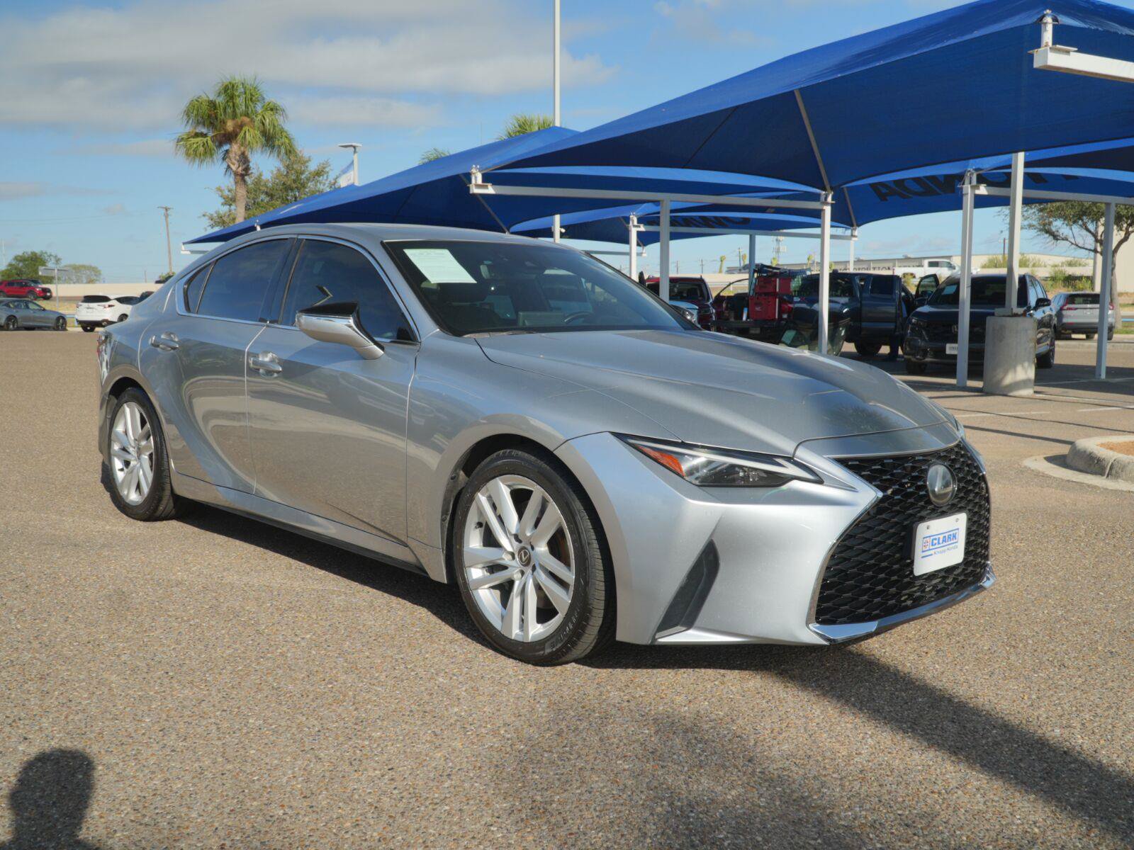 Used 2023 Lexus IS 300 w/ Comfort Package RWD image 4