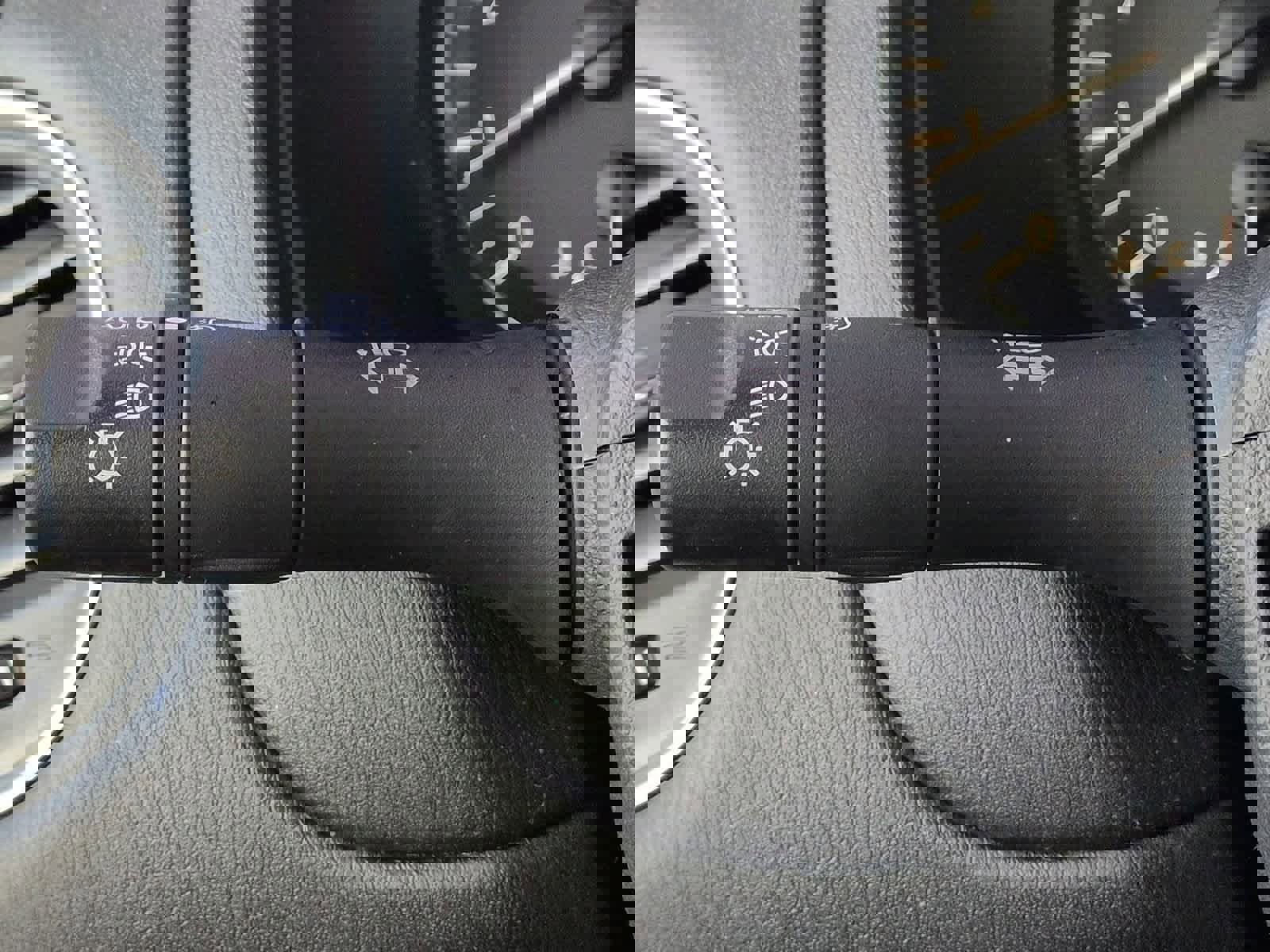 Used 2016 Nissan Pathfinder SL image 27