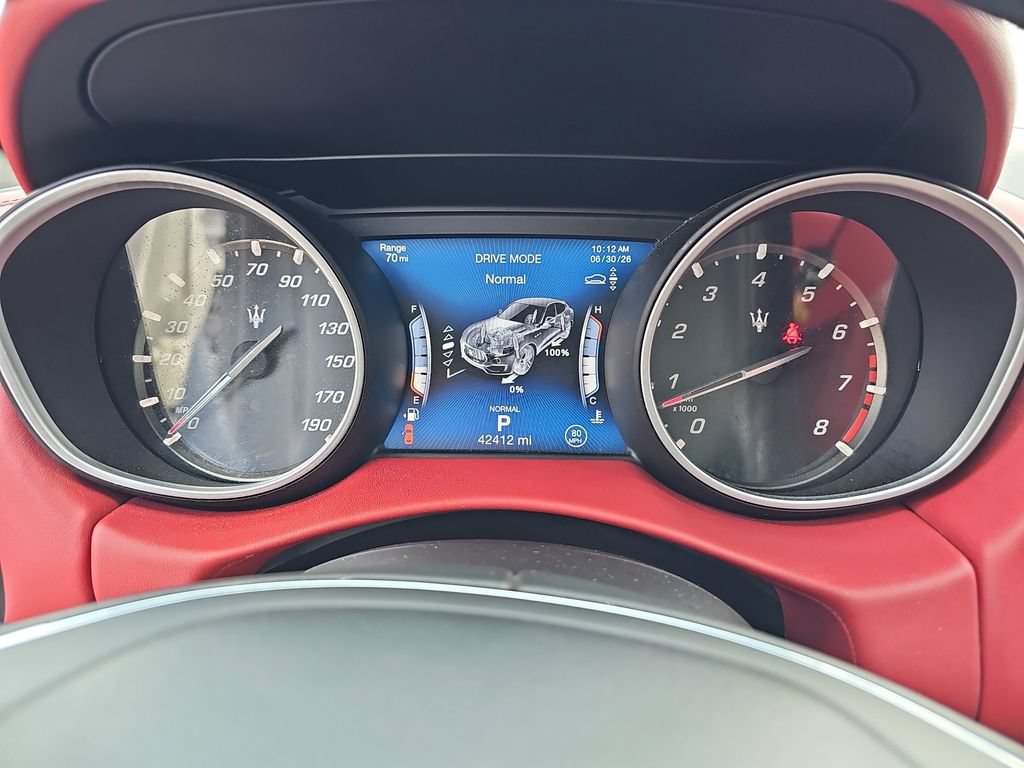 Used 2019 Maserati Levante GranLusso AWD/4WD image 19