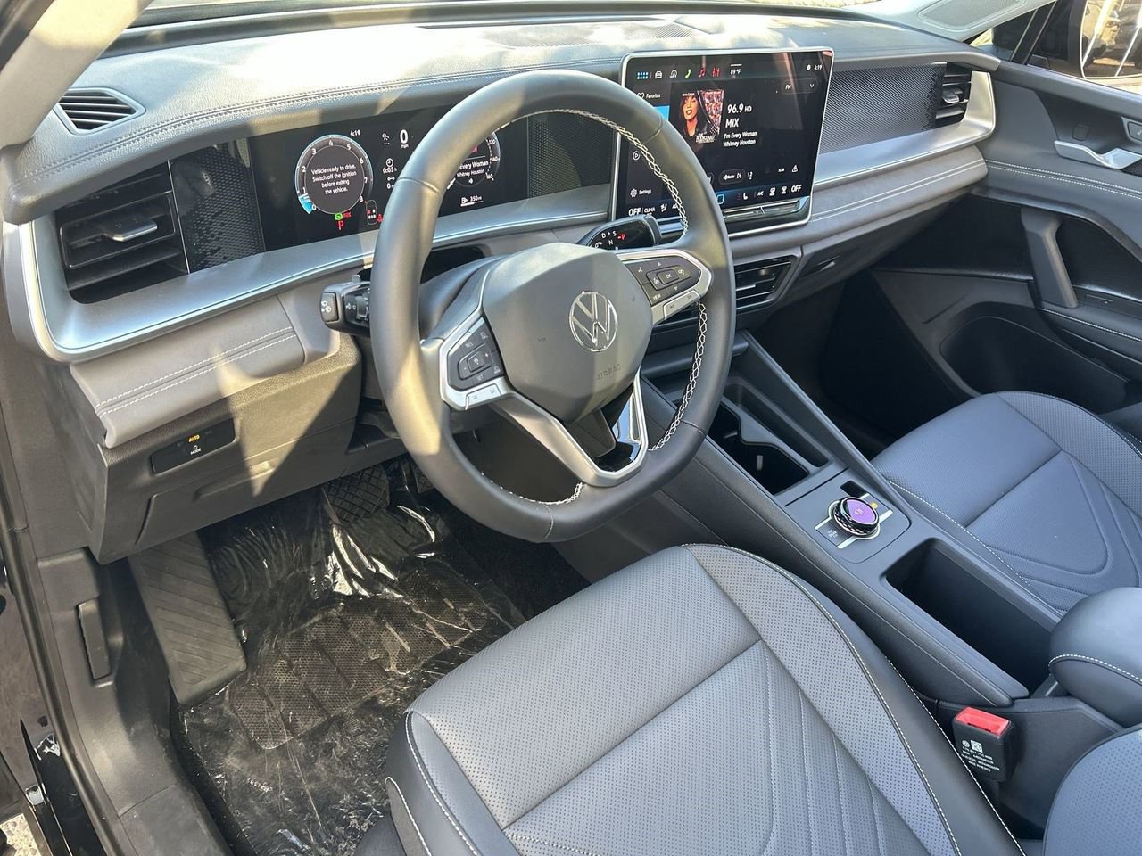 New 2026 Volkswagen Tiguan SE image 14