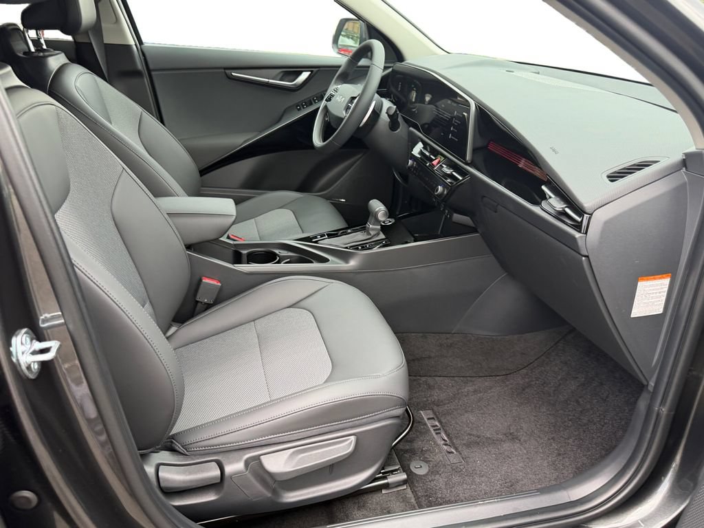 New 2026 Kia Niro EX w/ EX Premium Package FWD image 6