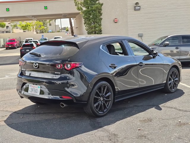 Used 2024 MAZDA MAZDA3 s FWD image 5