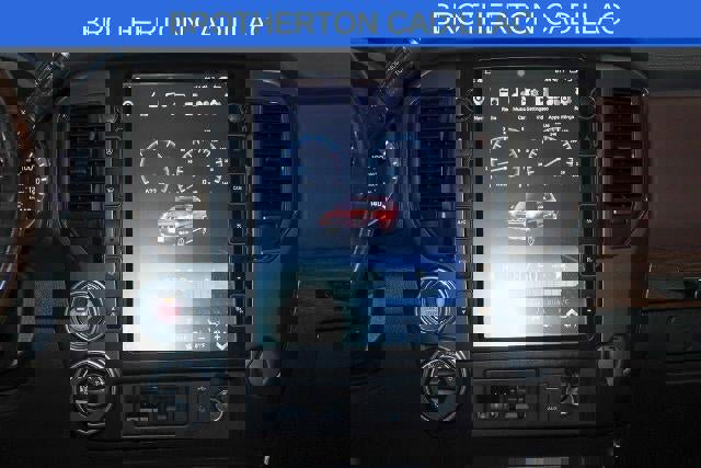 Used 2018 Nissan Titan Platinum Reserve w/ Platinum Utility Package image 20