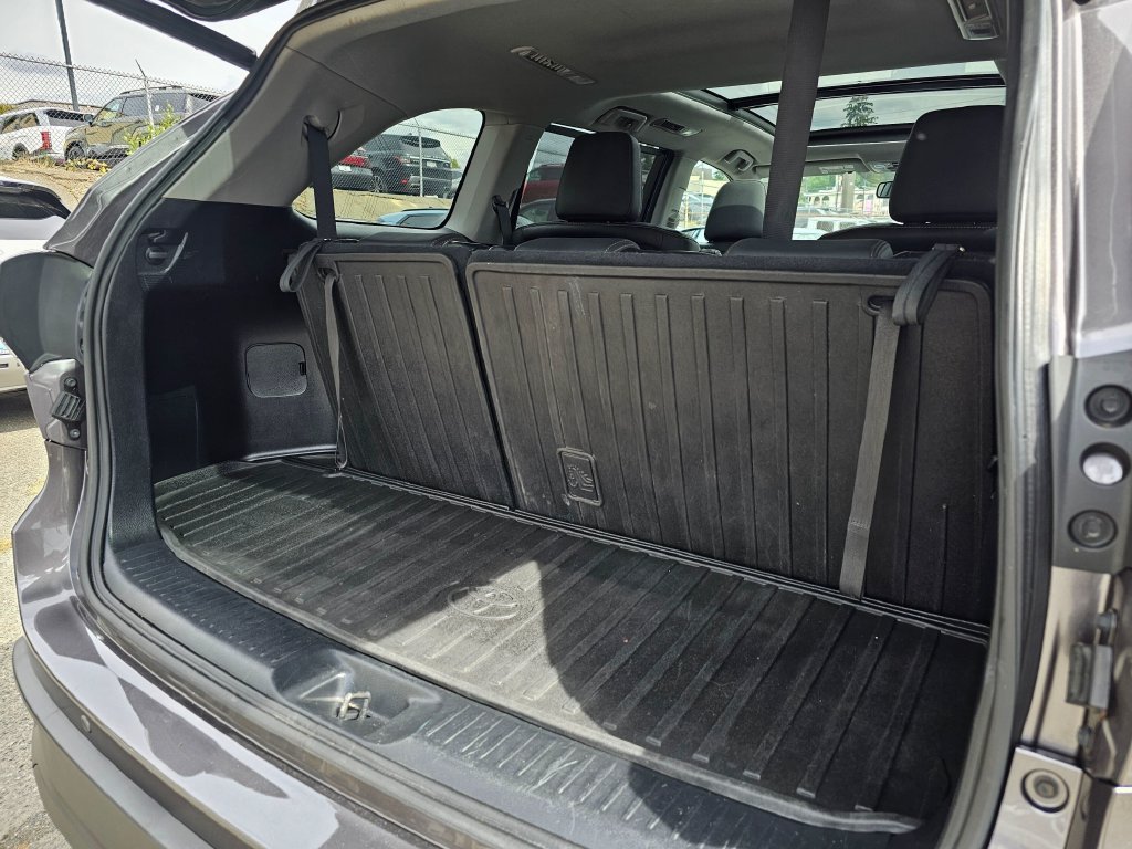 Used 2015 Toyota Highlander Limited Platinum AWD/4WD image 14