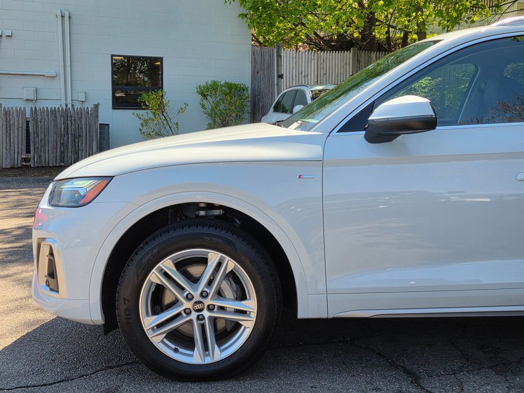 Used 2025 Audi Q5 e Premium Plus w/ Premium Plus Package AWD/4WD image 12