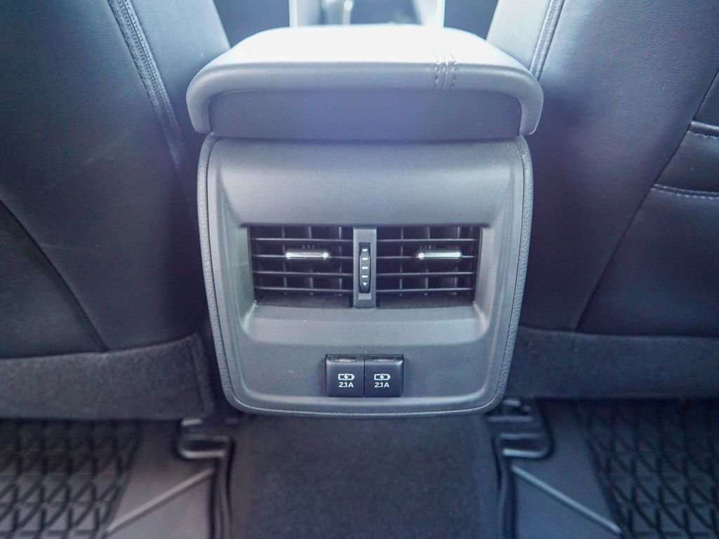 Used 2019 Toyota Avalon XLE FWD image 15